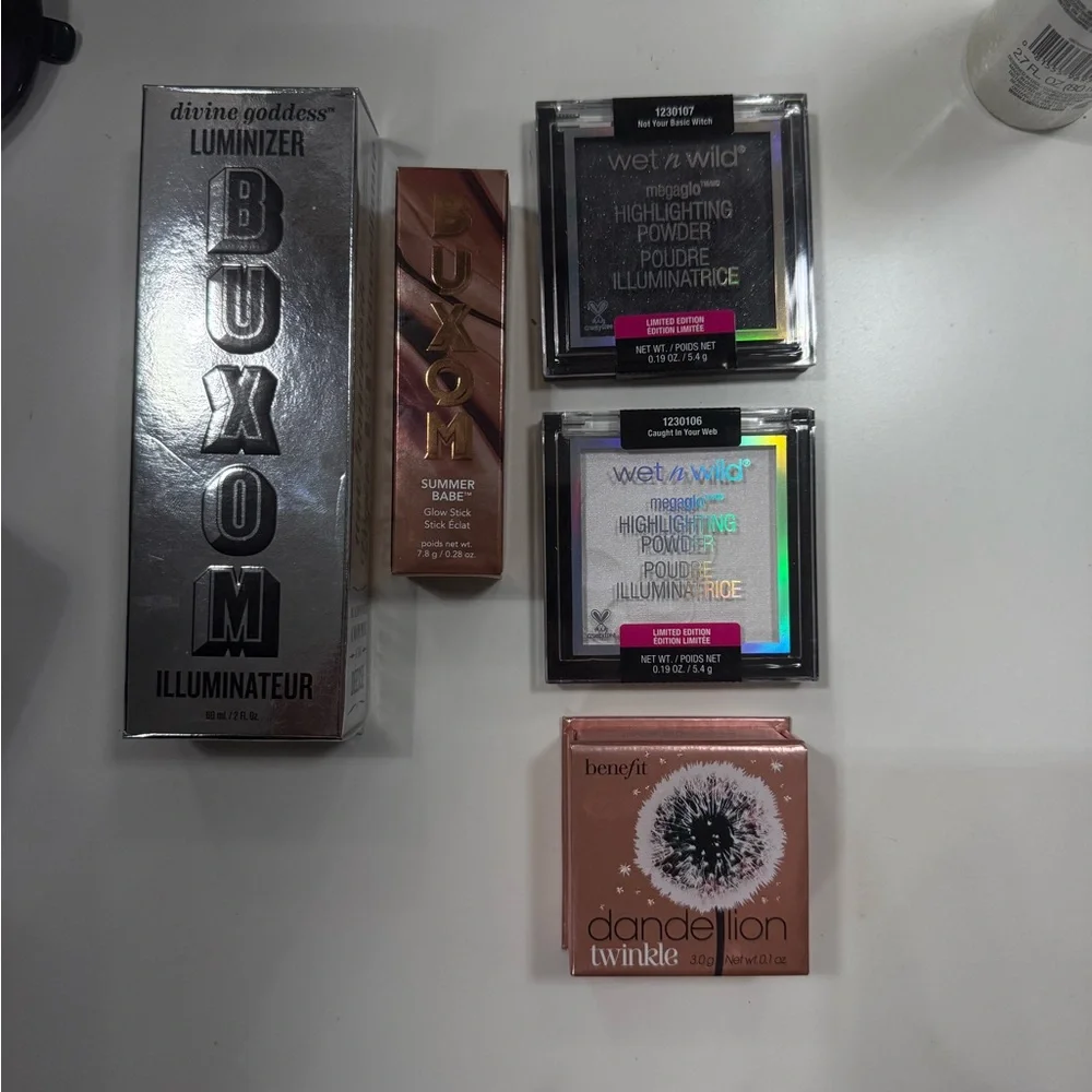 12 pc Makeup Lot - Buxom, Benefit, & Wet n Wild - Picture 1 of 11